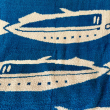 Load image into Gallery viewer, Pacific Row Plush Throw - Swell Blue