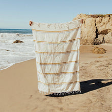 Load image into Gallery viewer, Sunday - SUSTAINABLE RECYCLED THROW BLANKET
